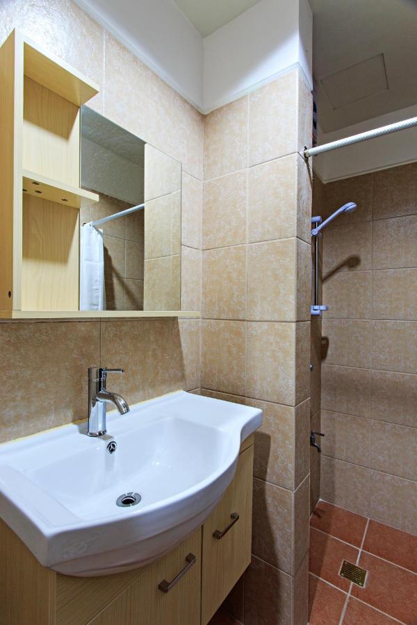 Eon Centennial Soho Hotel Себу Номер фото